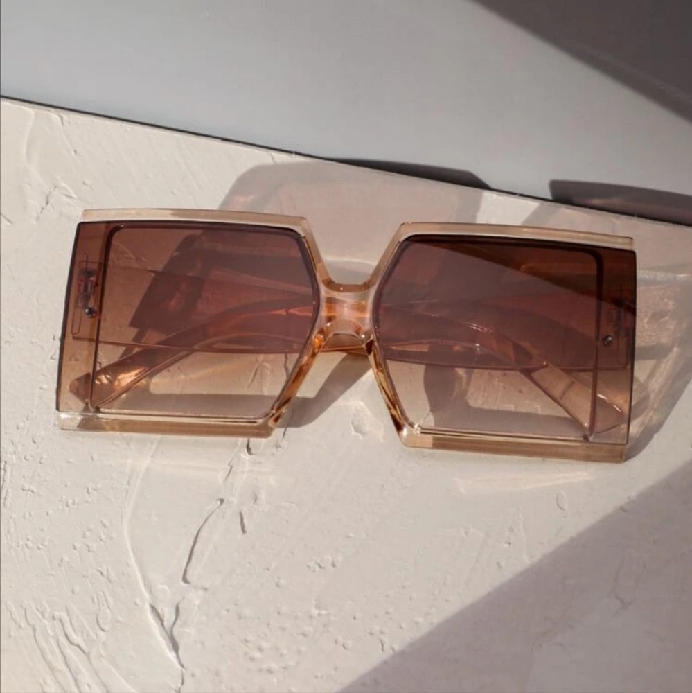💎Ombre Brown Square Framed Summer Fashion Sunglasses💎 - Picture 2 of 4
